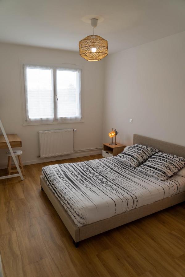 Casa Ragazzi - Meuble De Tourisme Classe 2 Etoiles - Refait A Neuf - Calme - Parking Gratuit A Proximite Lempdes Eksteriør billede